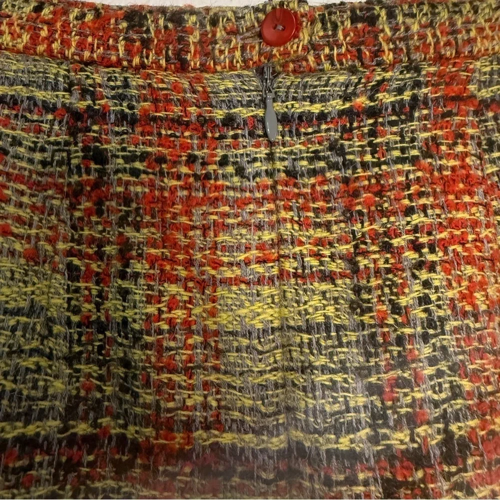 Harve Benard Plaid Wool Blend Skirt - Multicolor. Size 8.